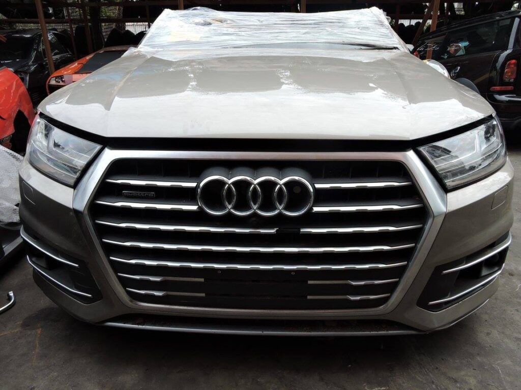 AUDI Q7 2016 NOSE CUT - Nairobi, Kenya